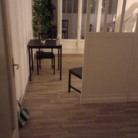 Lumineux Studio Avec Balcon / Cosy Flat With Balcony Leilighet Villejuif Eksteriør bilde