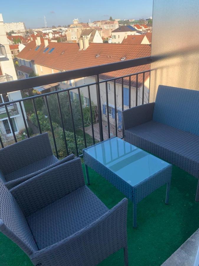 Lumineux Studio Avec Balcon / Cosy Flat With Balcony Leilighet Villejuif Eksteriør bilde